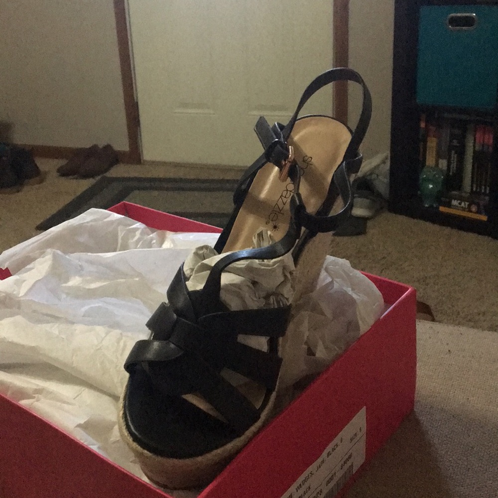 Brand new black Jade wedges